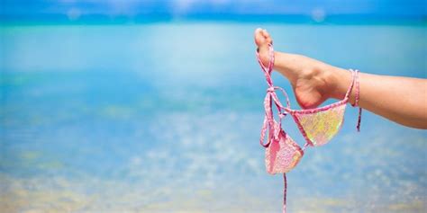 naked ladies in the beach|women.